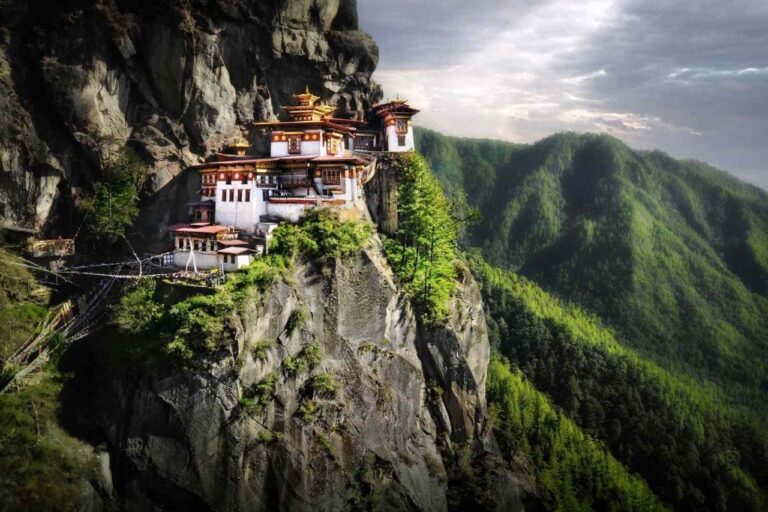 essence-of-bhutan-the-land-of-happiness-awaits-5